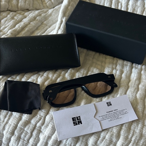 Elisa Johnson Black Square Aviator Sunglasses - Picture 2 of 5